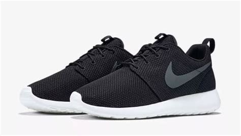 Top 11 Shoes Like Nike Roshe (Better Alternatives)